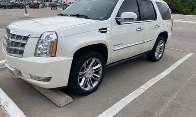 2014 Cadillac Escalade Platinum