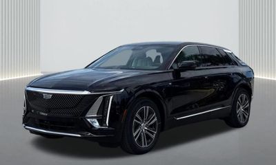 2026 Cadillac Lyriq Premium Luxury