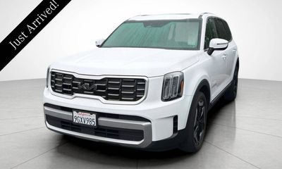 2023 Kia Telluride S