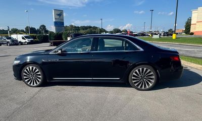 2017 Lincoln Continental Black Label