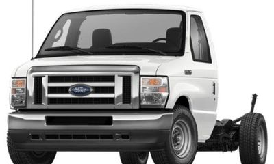 2026 Ford E-350 Base