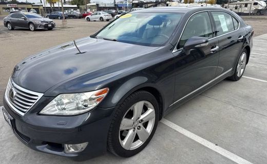 2010 Lexus LS 460