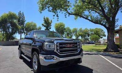 2018 GMC Sierra SLT