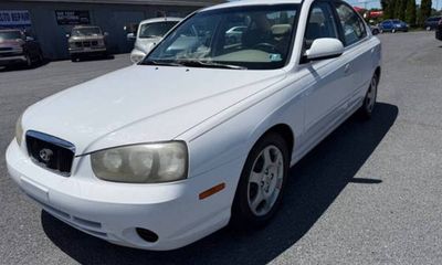 2003 Hyundai Elantra GLS
