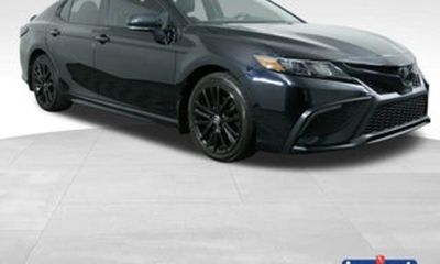 2022 Toyota Camry LE
