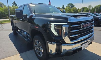 2026 GMC Sierra HD SLT