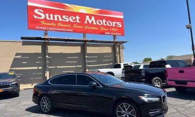2018 Volvo S90 Momentum