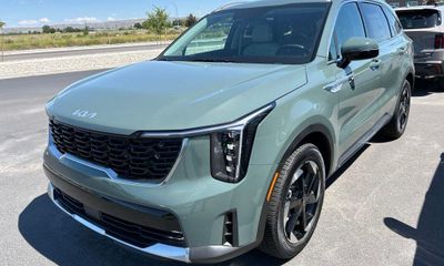 2026 Kia Sorento EX