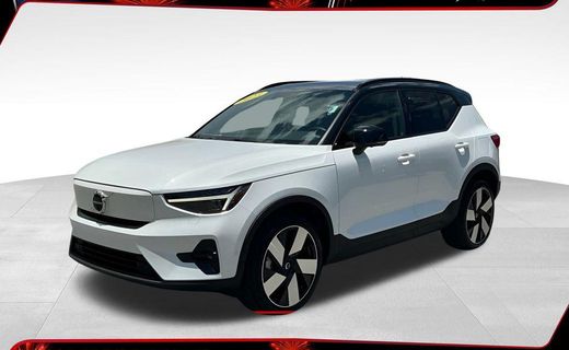 2023 Volvo XC40 Ultimate Dark