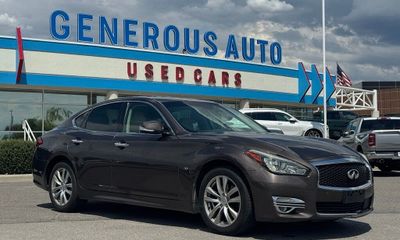 2015 Infiniti Q70 3 7
