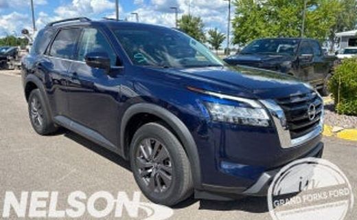2022 Nissan Pathfinder SV