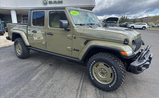 2026 Jeep Gladiator Sport