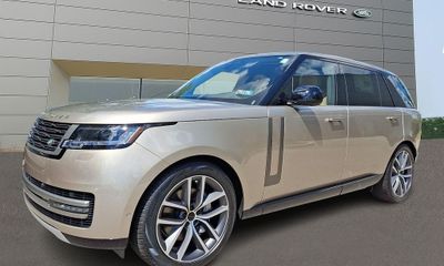 2026 Land Rover Range SE