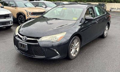 2015 Toyota Camry SE