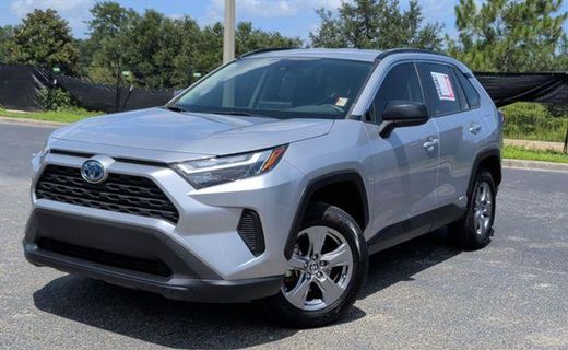 2023 Toyota RAV4 LE