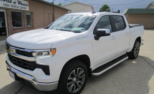 2023 Chevrolet Silverado LT