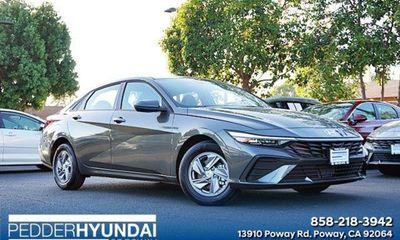 2026 Hyundai Elantra SE
