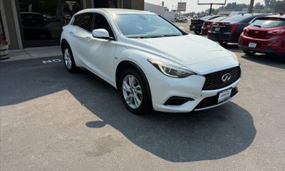 2017 Infiniti QX30 Base