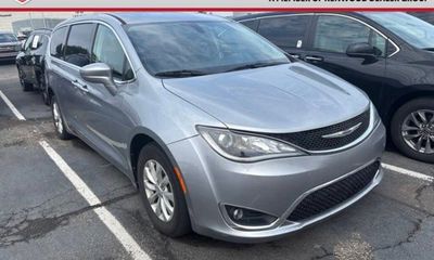 2019 Chrysler Pacifica Touring Plus