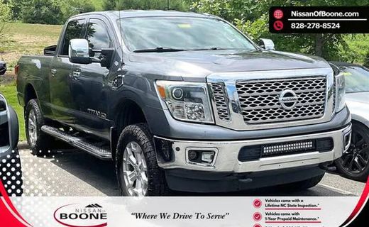 2016 Nissan Titan SL