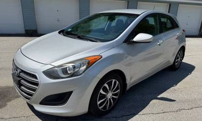 2016 Hyundai Elantra Standard W Style