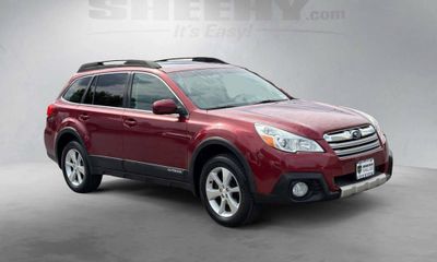 2013 Subaru Outback Limited M R