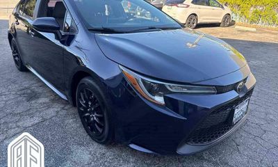 2020 Toyota Corolla LE