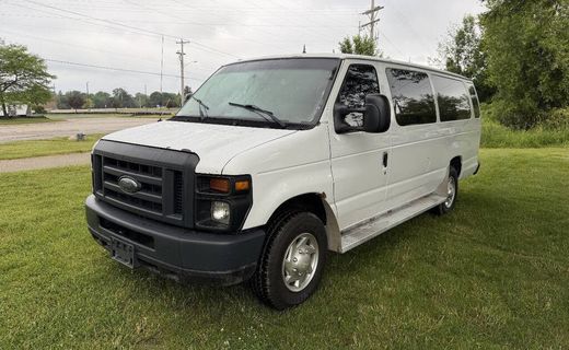 2013 Ford E-350 Super Duty