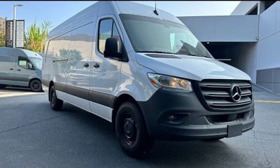 2025 Mercedes-Benz Sprinter 907 VS30