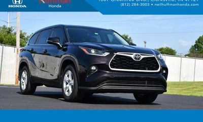 2021 Toyota Highlander LE