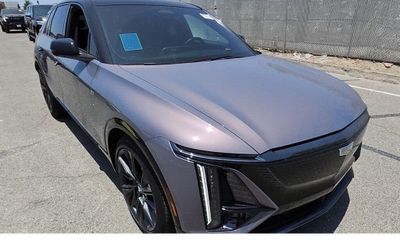 2024 Cadillac Lyriq Sport 3