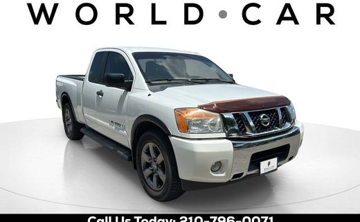 2015 Nissan Titan SV