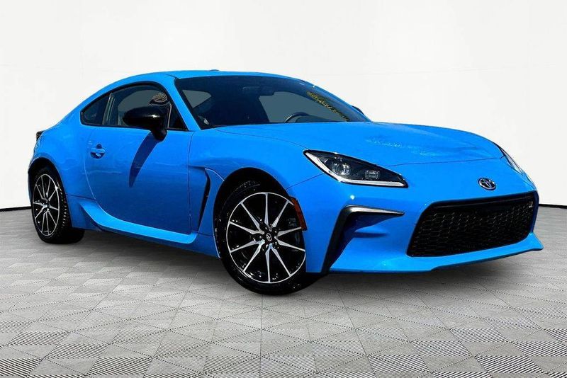 2022 Toyota GR86 — a typically priced live listing
