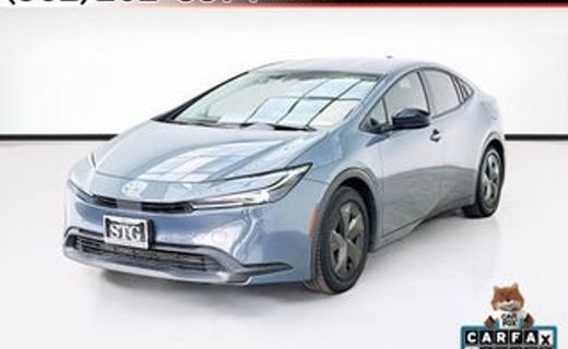 2025 Toyota Prius LE
