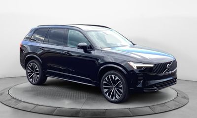 2026 Volvo XC90 Ultra Dark