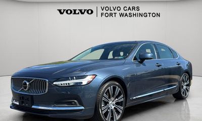 2023 Volvo S90 Plus Bright With