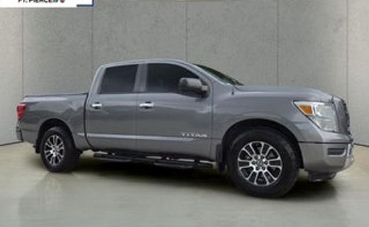 2022 Nissan Titan SV