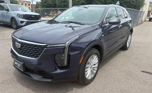 2024 Cadillac XT4 Luxury