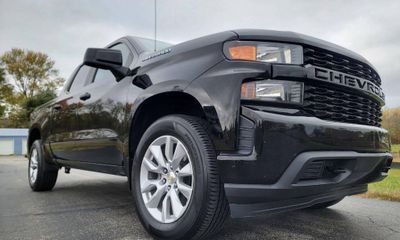 2020 Chevrolet Silverado Custom