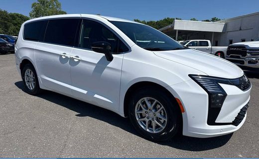 2027 Chrysler Pacifica Select
