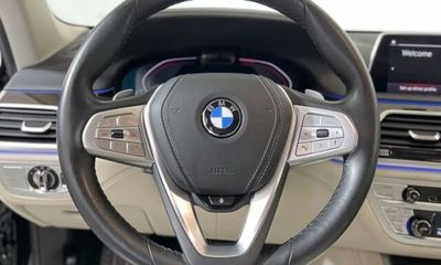 2020 BMW 750i
