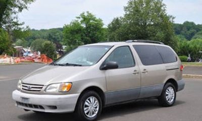 2002 Toyota Sienna LE