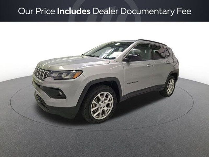 2023 Jeep Compass — a typically priced live listing