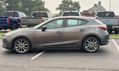2018 Mazda MAZDA3 Grand Touring