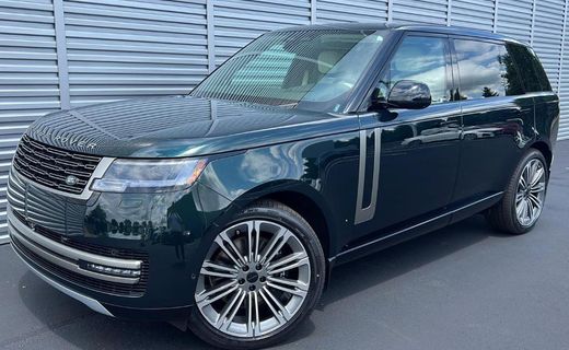 2026 Land Rover Range SE