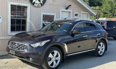 2011 Infiniti FX50 Base