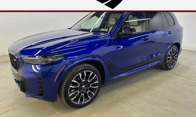 2024 BMW X5 M60i