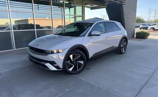2025 Hyundai Ioniq 5 SE