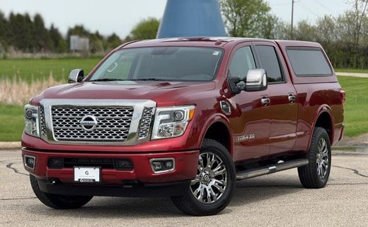 2017 Nissan Titan