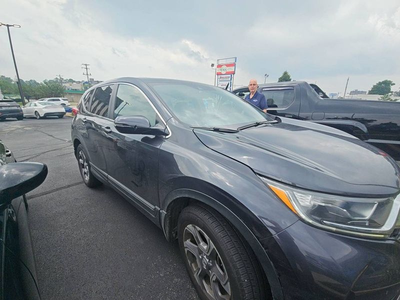 2018 Honda CR-V — a typically priced live listing